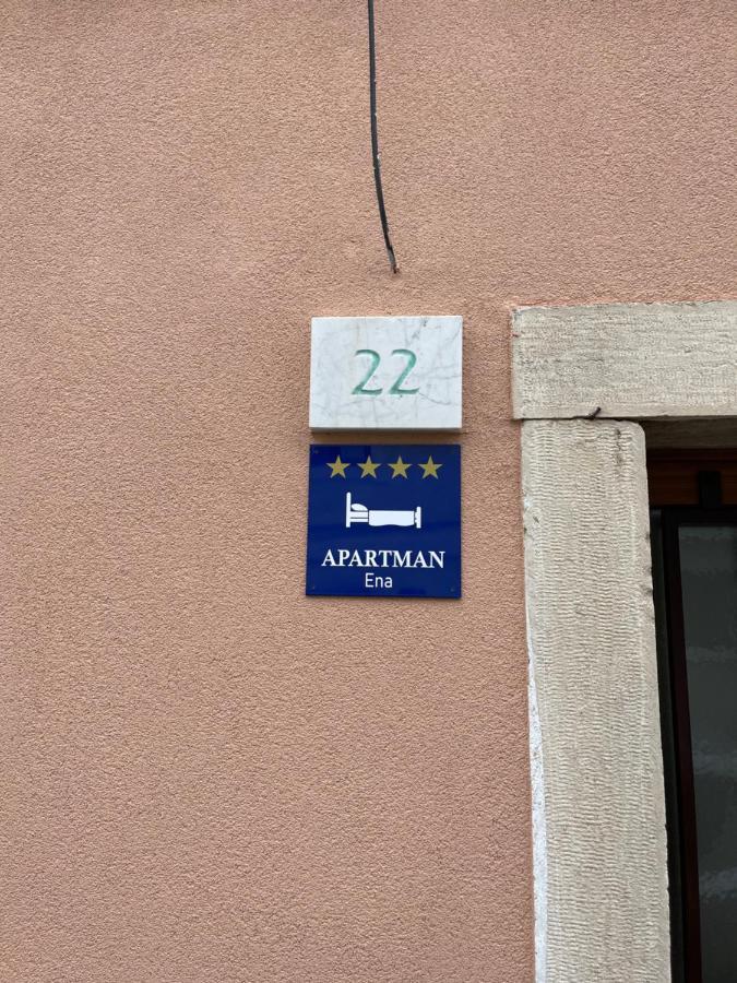 Apartment Ena Near Pula Amphitheater PUY Exterior foto