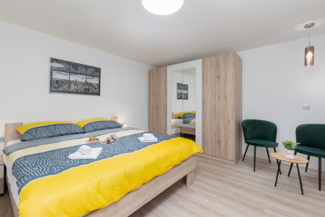 Apartment Ena Near Pula Amphitheater PUY Exterior foto